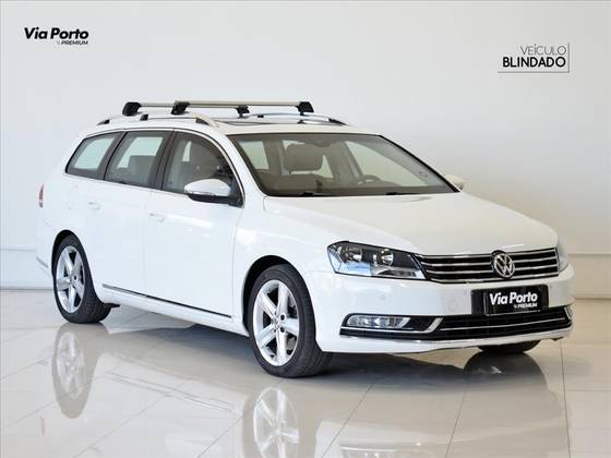 VOLKSWAGEN PASSAT VARIANT 2.0 TSI 16V 211CV GASOLINA 4P AUTOMÁTICO VOLKSWAGEN PASSAT VARIANT 2.0 TSI 16V 211CV GASOLINA 4P AUTOMÁTICO